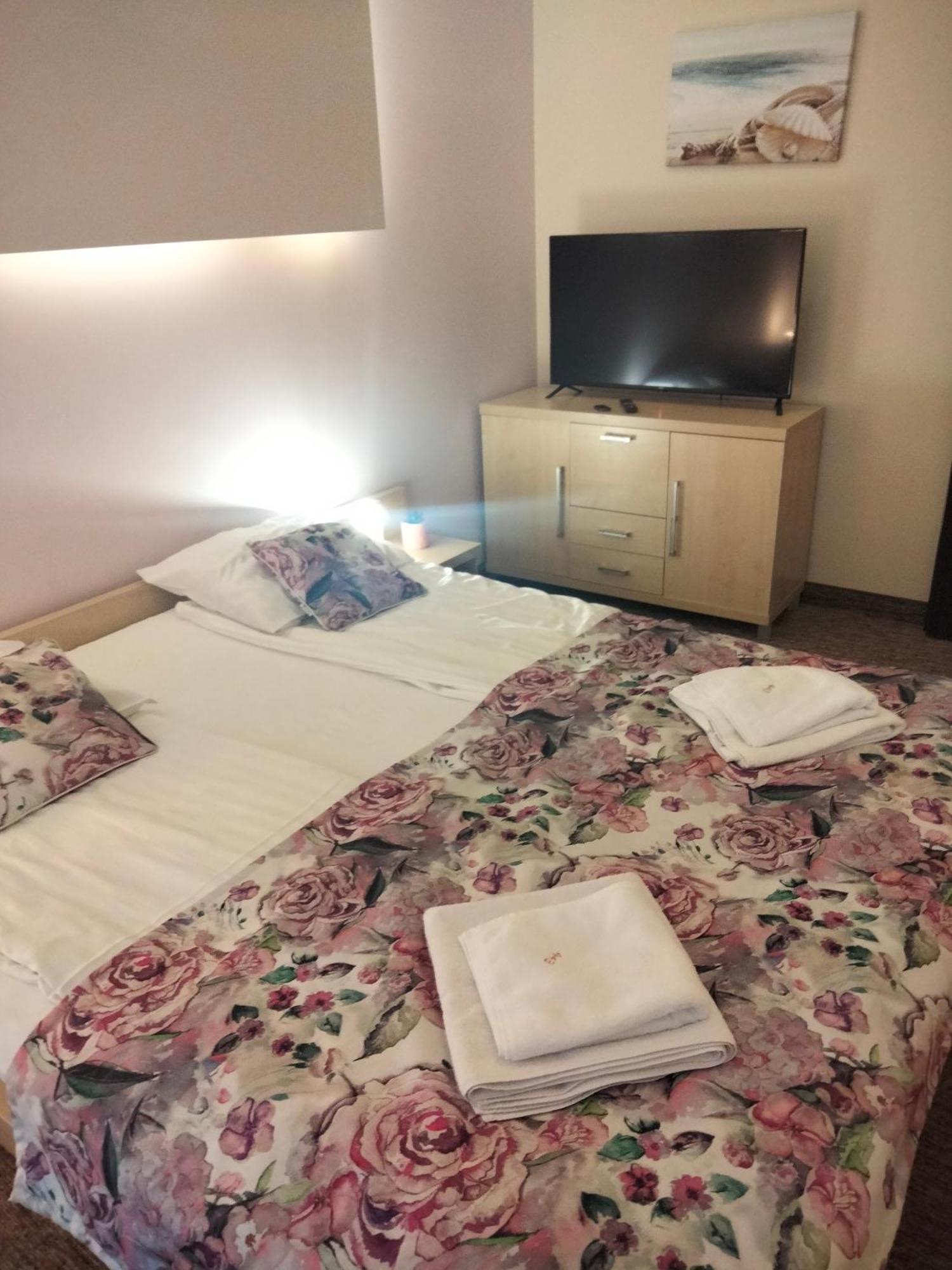 Apartamenty Prywatne W Hotelu Przy Plazy Diva Kolobrzeg Kołobrzeg Exterior foto